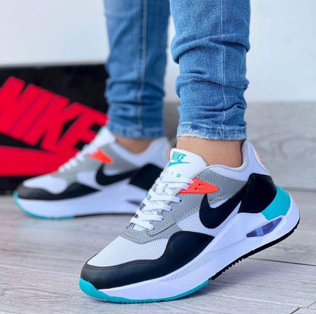 Nike Urban Caballero